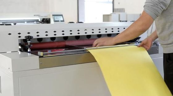 0.75kw เครื่องพับจีบกระดาษ Full Auto 2500 * 1300 * 1100mm